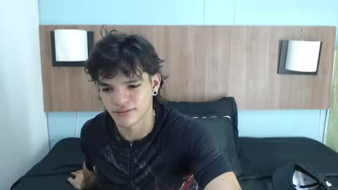 Snapshot of albertbernal69 chatting on February 14, 2:07 am Albert online show from February 14, 2:07 am