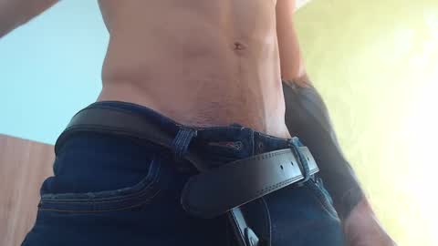 Snapshot of albertbernal69 chatting on February 14, 5:09 am Albert online show from February 14, 5:09 am