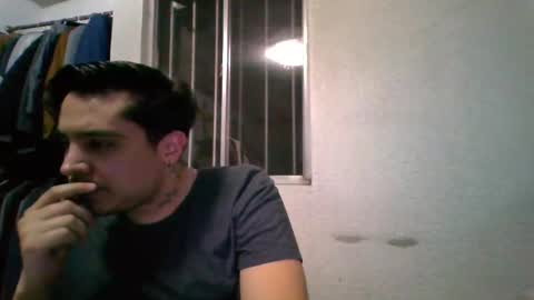 albertoarenas16 online show from April 9, 2:48 am