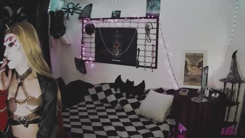 Mistic witch online show from February 14, 8:26 pm