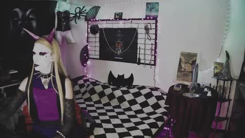 Mistic witch online show from January 26, 5:45 am