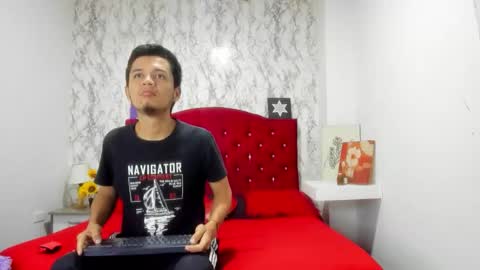 ALEJANDRA JAMES online show from April 6, 11:33 am