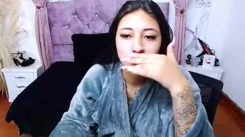 Snapshot of alejandracastr chatting on October 17, 11:14 am ALEJANDRA online show from October 17, 11:14 am