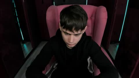 Alejandro online show from March 26, 3:50 pm