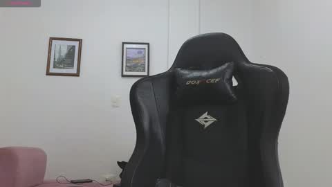 alejandroo_7 online show from November 29, 3:52 pm