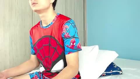 alejo_gray1 online show from October 11, 8:45 pm