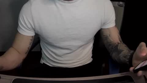 alejoduarte16 online show from February 14, 5:15 pm