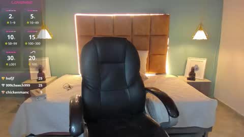 ALejoo Saenz online show from October 28, 4:02 am