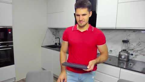 Snapshot of aleks_brown chatting on October 14, 4:32 pm aleks_brown online show from October 14, 4:32 pm