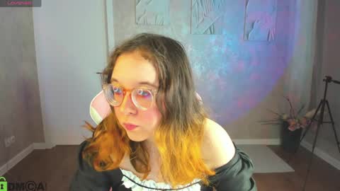 Aleks online show from April 8, 9:23 am