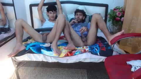 ALENDERS online show from October 2, 2:10 am