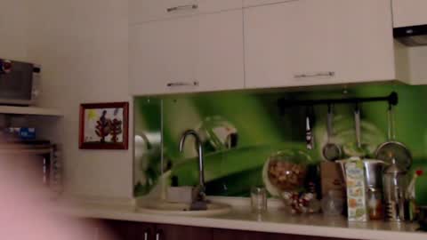 Sandra online show from February 18, 7:52 pm