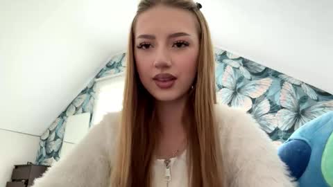 Betty online show from November 13, 9:01 am