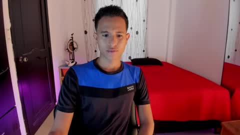 Snapshot of alessandro_wizard chatting on February 17, 7:12 pm Alessandro online show from February 17, 7:12 pm