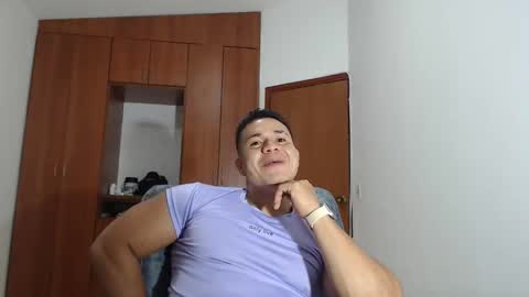 Snapshot of alessandromancini92 chatting on October 25, 1:17 am alessandromancini92 online show from October 25, 1:17 am