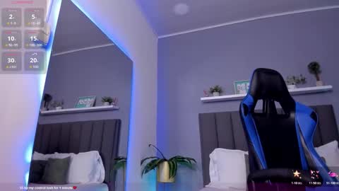 A L E S S I A online show from October 27, 8:20 pm