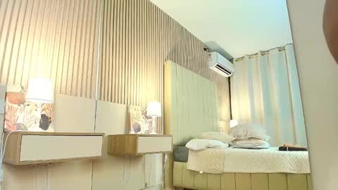 Alejandra  online show from February 22, 12:30 pm