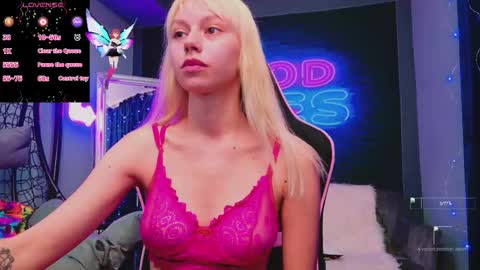 alessiacroft online show from September 12, 4:47 am