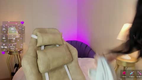 Snapshot of alessiafiore_ chatting on September 29, 5:56 pm Alessia Fiore Online 1430 to 2100 gmt-5 online show from September 29, 5:56 pm