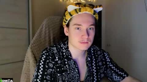 FAVORITE online show from February 6, 10:08 am