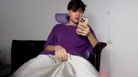 alex_connorr online show from August 5, 12:07 am