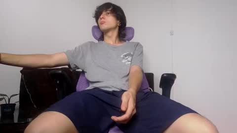 alex_connorr online show from April 19, 9:17 pm