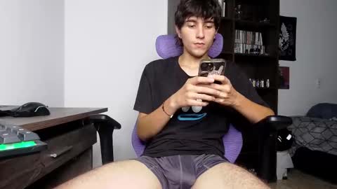 alex_connorr online show from November 6, 3:20 am