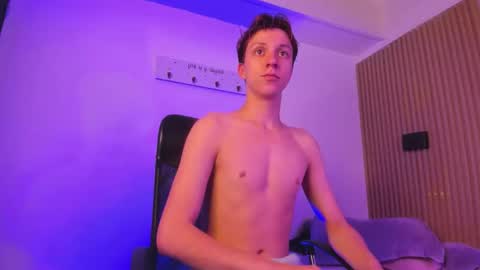 alex_deus online show from April 5, 5:04 am