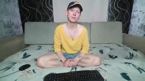 Snapshot of alex_foxy_man chatting on October 3, 8:55 am Alex online show from October 3, 8:55 am