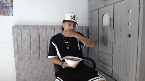 alex online show from March 31, 8:20 pm