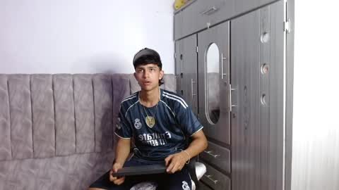 alex online show from April 8, 12:13 am