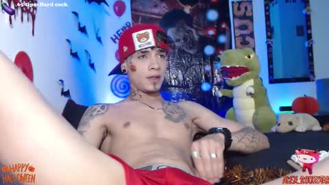 Snapshot of alex_rockstar chatting on October 5, 7:17 am online show from October 5, 7:17 am