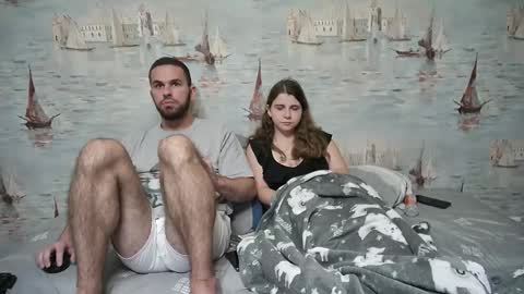 Snapshot of alex_sarah_sex chatting on September 20, 10:02 pm Alex and Sarah online show from September 20, 10:02 pm