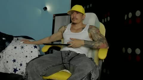 alex_sthorm online show from September 28, 5:27 am