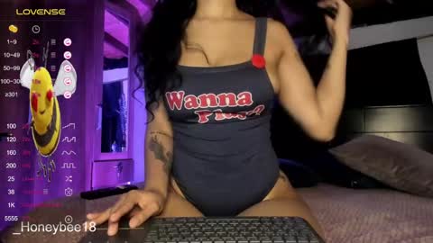 Snapshot of alexa_bee17 chatting on February 26, 10:47 pm Alexandra online show from February 26, 10:47 pm