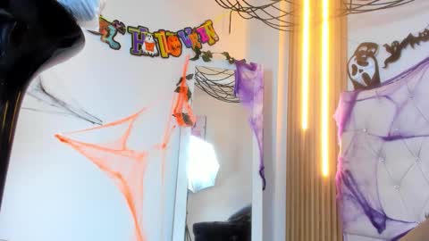 alexa_bravva online show from October 25, 6:35 am