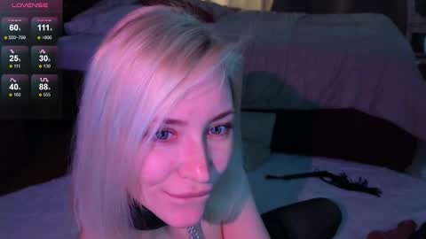 Snapshot of alexa_novak chatting on September 21, 2:59 am Alexa online show from September 21, 2:59 am