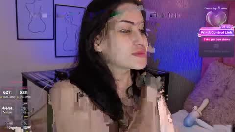 Alexa Thaylor online show from May 12, 4:05 pm