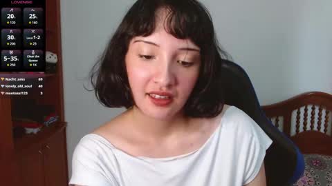 Snapshot of alexaa08 chatting on October 10, 4:57 pm Alexandra 3 online show from October 10, 4:57 pm