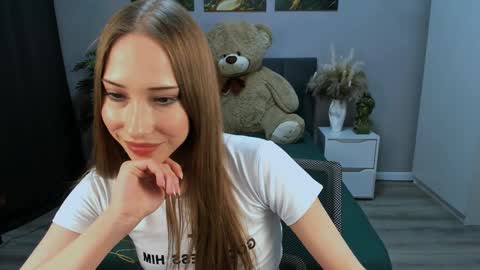 Snapshot of alexaharmon chatting on February 5, 4:58 pm AlexaHarmon online show from February 5, 4:58 pm