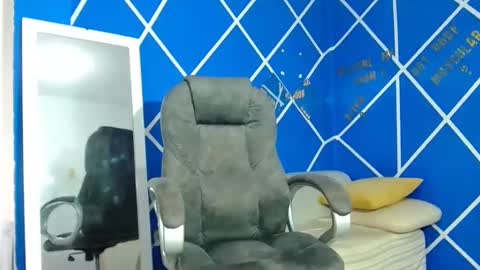 Snapshot of alexander_megan chatting on September 20, 8:45 pm alexander online show from September 20, 8:45 pm