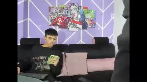 chicos hot online show from April 9, 1:17 pm