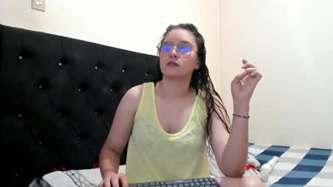 alexandra clauss online show from September 28, 6:39 pm