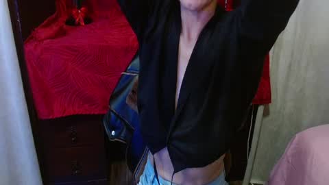 alexandra_jonas online show from April 4, 3:13 am