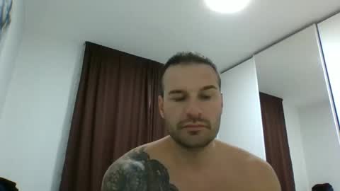 Snapshot of alexgrandi2024 chatting on February 1, 3:28 pm rey ale84 online show from February 1, 3:28 pm