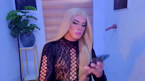 alexgrayanx online show from November 17, 6:38 am