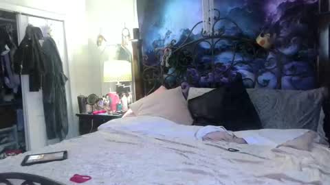 alexisafterdarkx online show from June 4, 12:55 pm