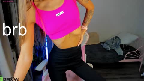 Alexis   Mon Tue Wed Thu Fri 7 GMT 0100am-0700am  online show from September 25, 8:49 pm