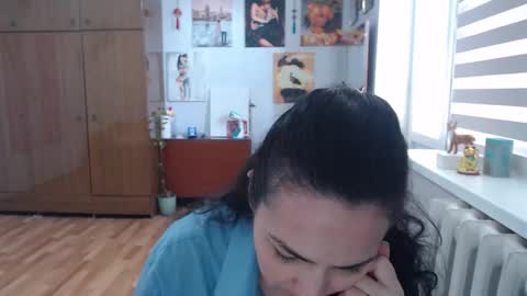 AlexisMillers online show from May 4, 1:39 pm