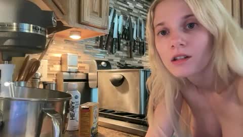 alexispaige06 online show from March 3, 7:43 pm